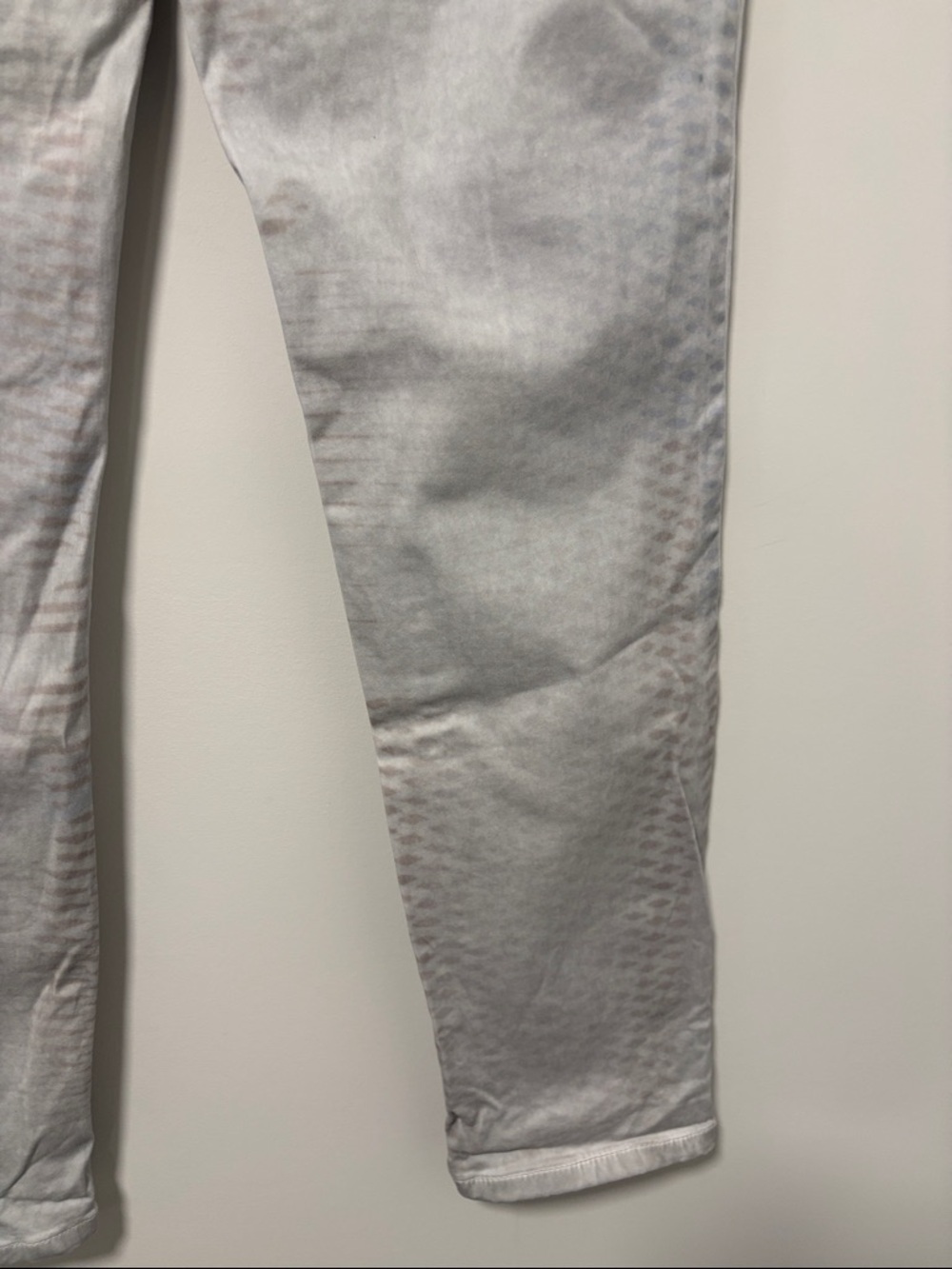 Marc Cain Light Gray Washed Denim Jeans - Picture 10 of 12